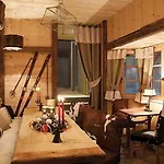 Hotel The Originals Boutique, La Ferme Du Pape, 3*