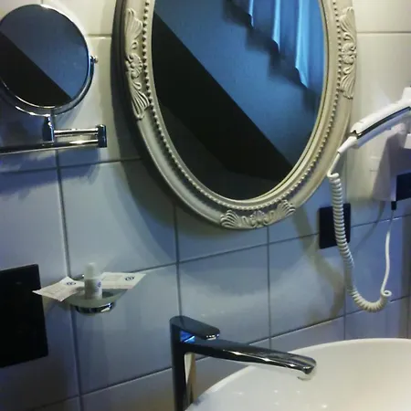 The Originals Boutique, La Ferme Du Pape, エーグイスハイム