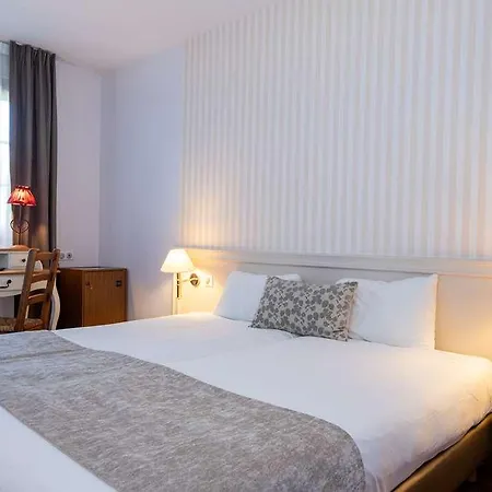 ホテル The Originals Boutique, La Ferme Du Pape, 3*