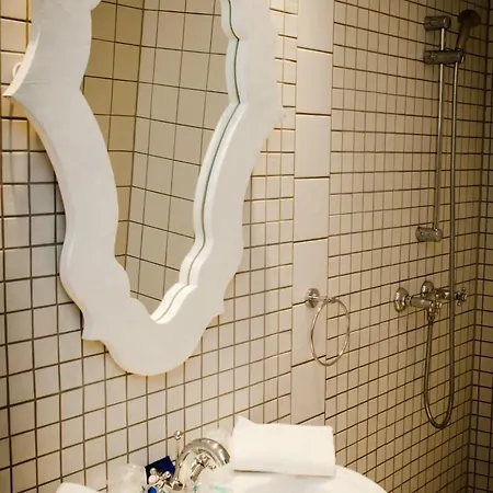 The Originals Boutique, La Ferme Du Pape, 3*