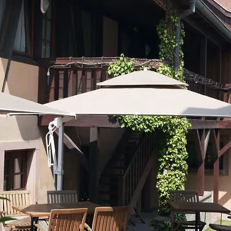 The Originals Boutique, La Ferme Du Pape,