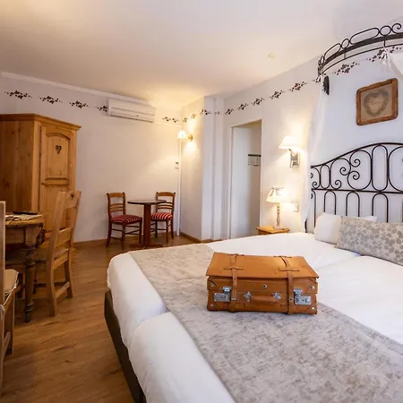The Originals Boutique, La Ferme Du Pape, Hotel 3*