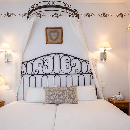 Hotel The Originals Boutique, La Ferme Du Pape, 3*