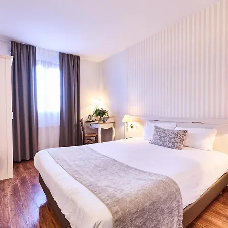 Hotel The Originals Boutique, La Ferme Du Pape,