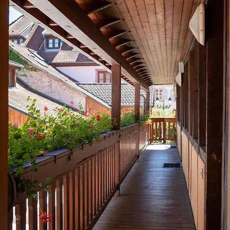 Hotel The Originals Boutique, La Ferme Du Pape, 3*