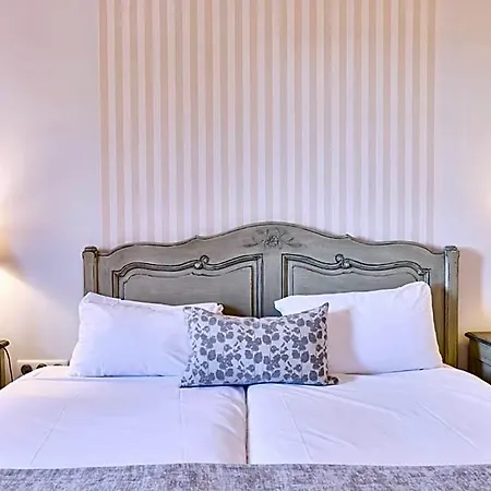 The Originals Boutique, La Ferme Du Pape, 3*