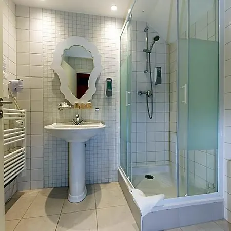 Hotel The Originals Boutique, La Ferme Du Pape, 3*