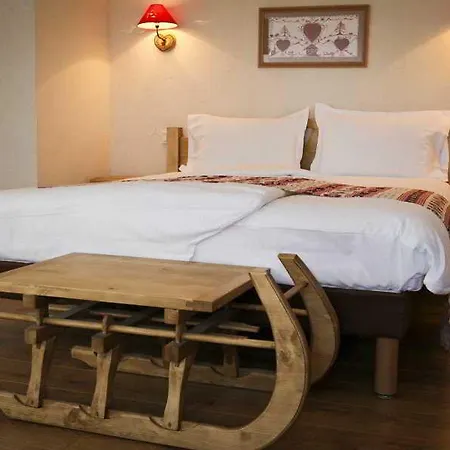 The Originals Boutique, La Ferme Du Pape, 埃圭斯海姆