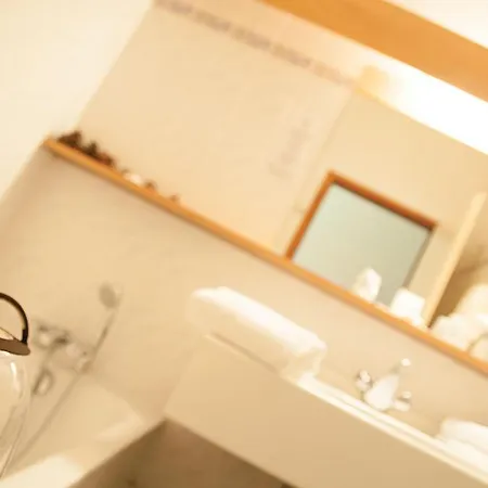 The Originals Boutique, La Ferme Du Pape, 3*