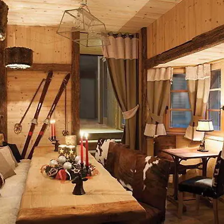 Hotel The Originals Boutique, La Ferme Du Pape, 3*