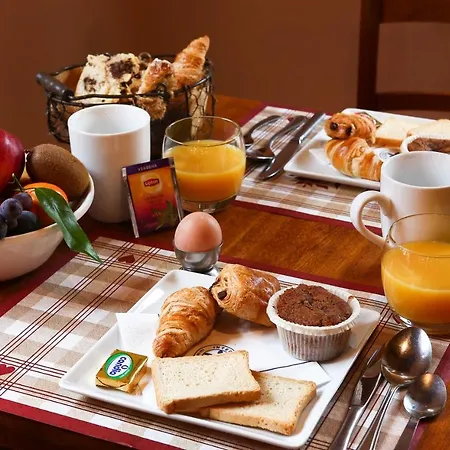 Hotel The Originals Boutique, La Ferme Du Pape,