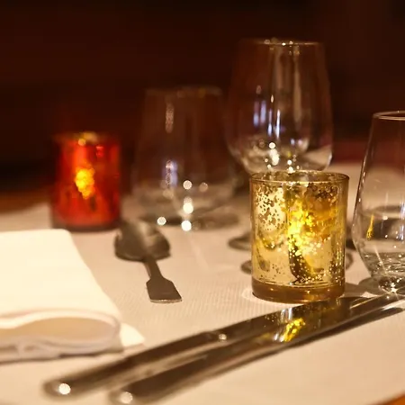 Hotel The Originals Boutique, La Ferme Du Pape,