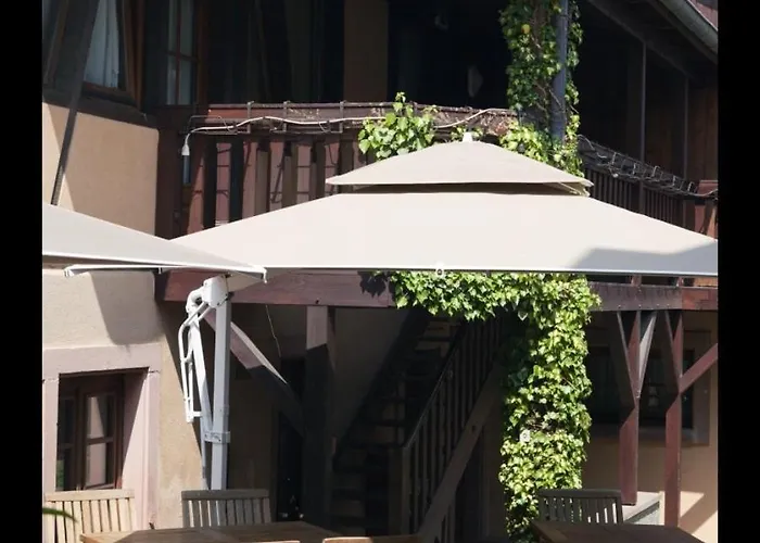 Hotel The Originals Boutique, La Ferme Du Pape, 3*