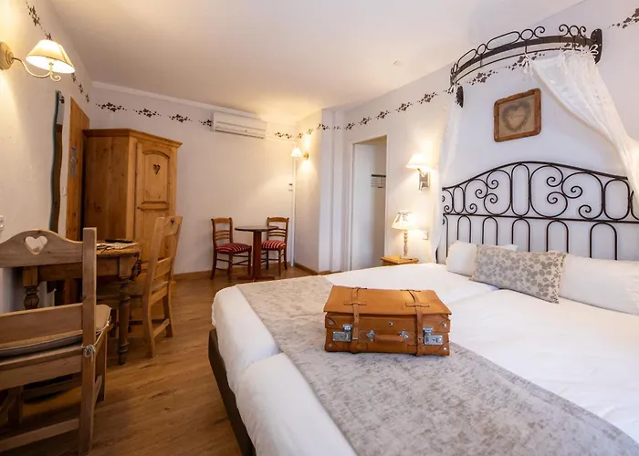 The Originals Boutique, La Ferme Du Pape, Hotel 3*