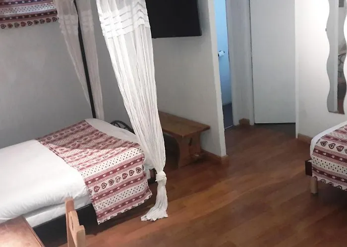 Hotel The Originals Boutique, La Ferme Du Pape, 3*